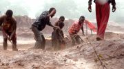 Artisanal mining in the Democratic Republic of the Congo. Credit: Business Insider UK.