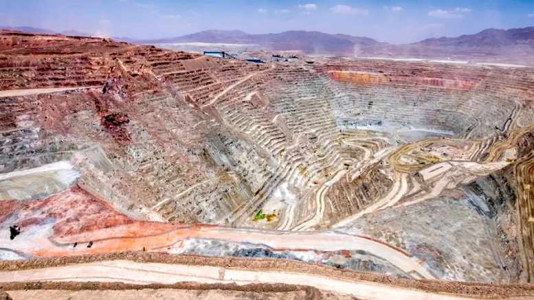 BHP turns to mediation to avoid strike at Escondida